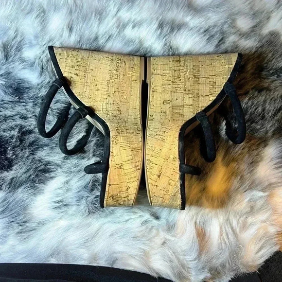 Steve Madden Strappy Suede Wedges NWB - Picture 6 of 6